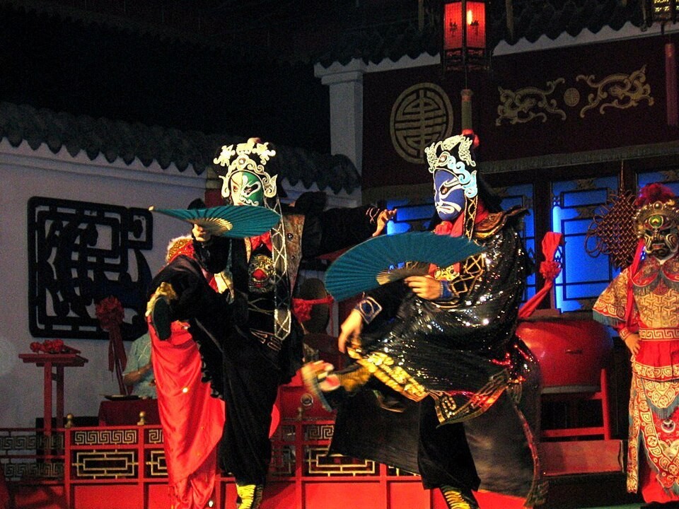 中元夜的川剧戏台
