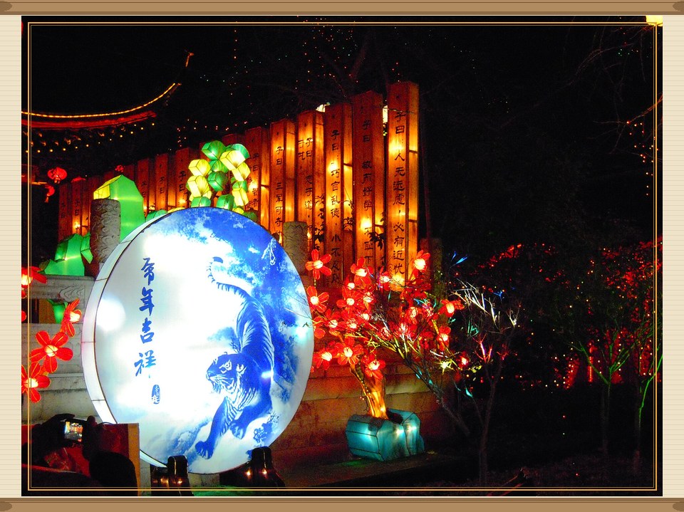 灯彩｜一盏花灯，怎么点亮整条街